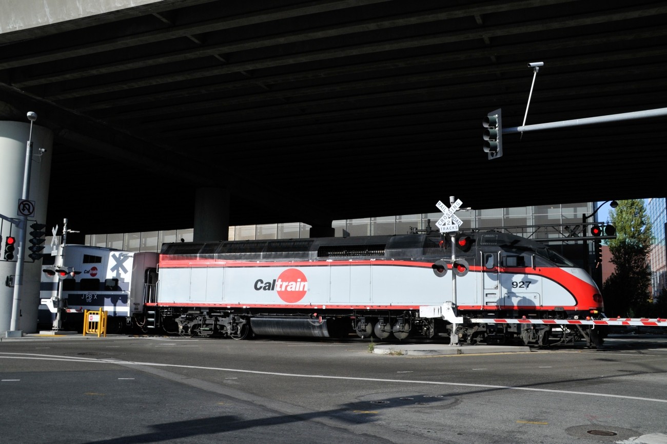 Caltrain train at a railroad crossing