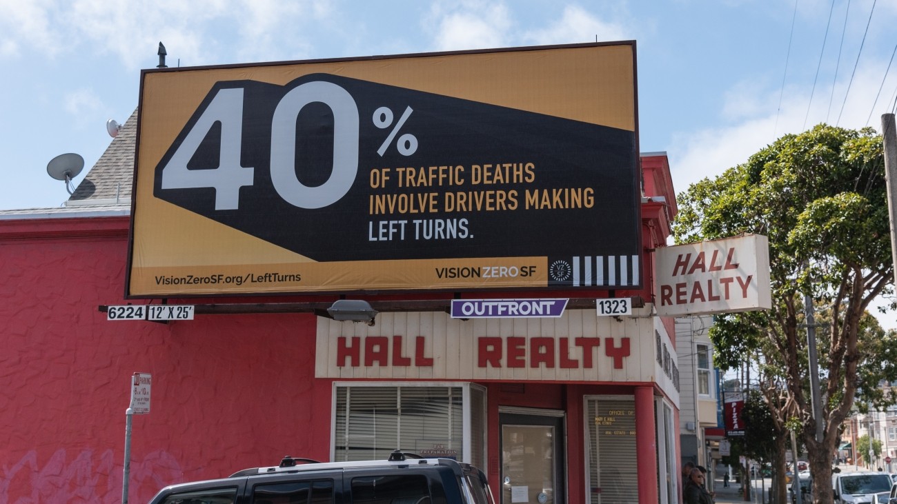 A Vision Zero advertisement that says 40% of traffic deaths involve drivers making left turns