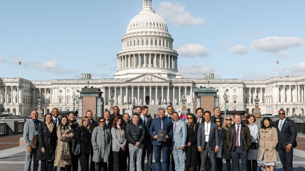 SF Chamber of Commerce delegation in front of the capitol building 