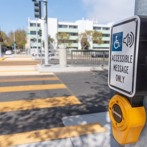 accessible pedestrian signal, continental crosswalk with yellow lines